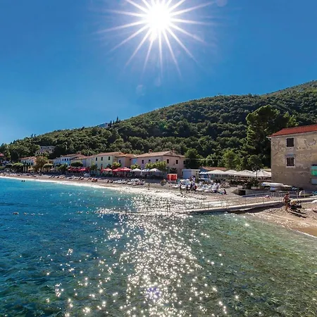 In With House Sea View Holiday home Moscenicka Draga