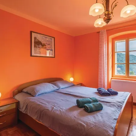 Holiday home In With House Sea View