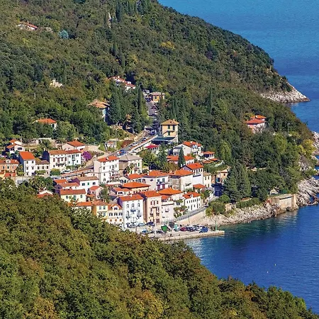 In With House Sea View Moscenicka Draga