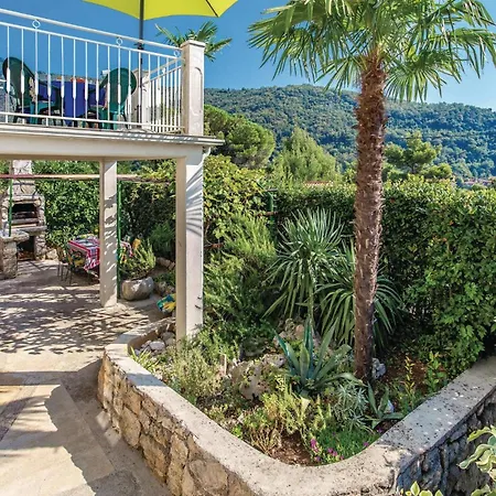 In With House Sea View Holiday home Moscenicka Draga