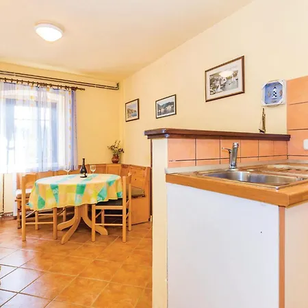 In With House Sea View Moscenicka Draga